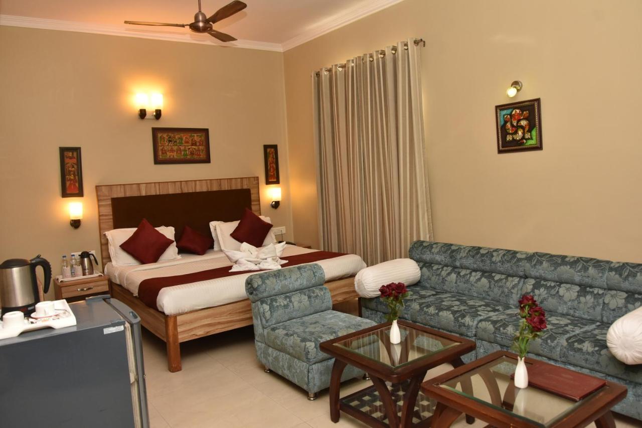 Hotel Vibhav Harsh Benares Buitenkant foto