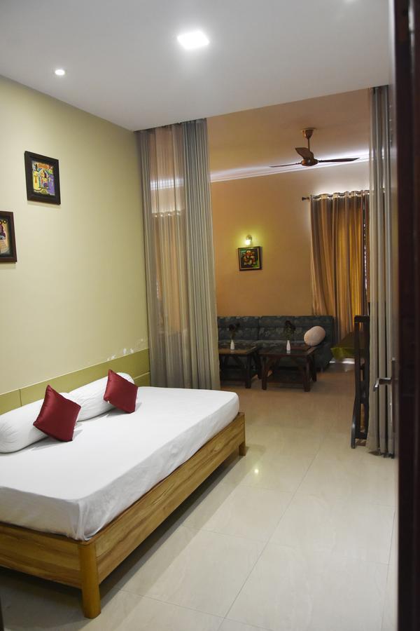 Hotel Vibhav Harsh Benares Buitenkant foto