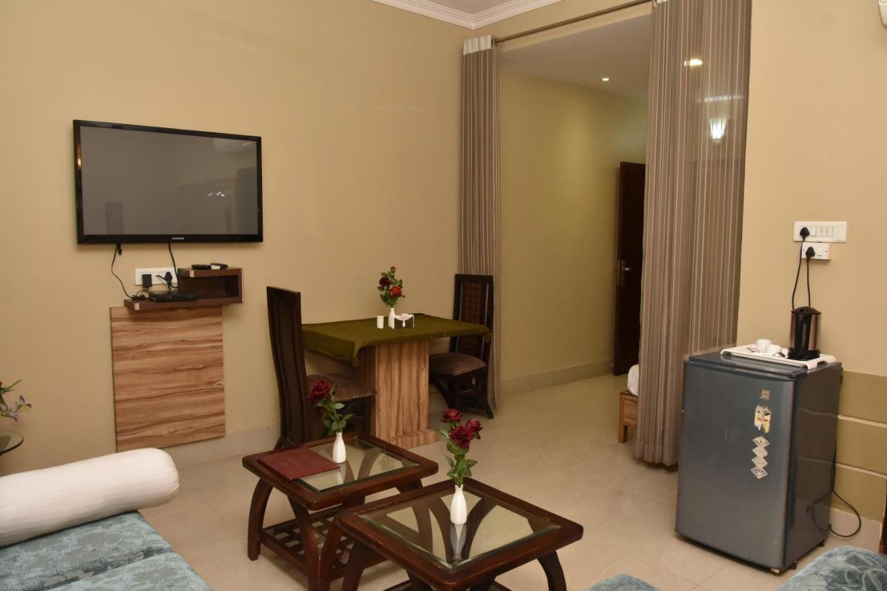 Hotel Vibhav Harsh Benares Buitenkant foto