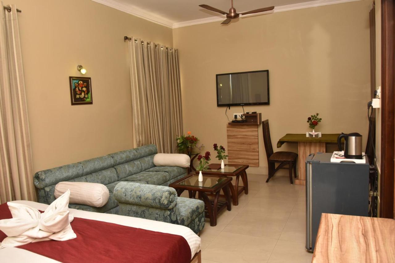 Hotel Vibhav Harsh Benares Buitenkant foto