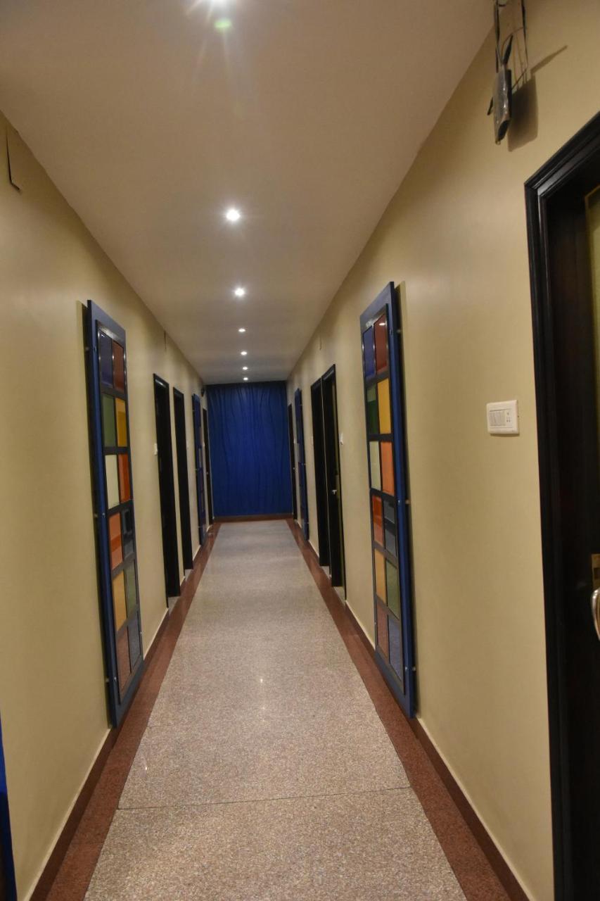 Hotel Vibhav Harsh Benares Buitenkant foto