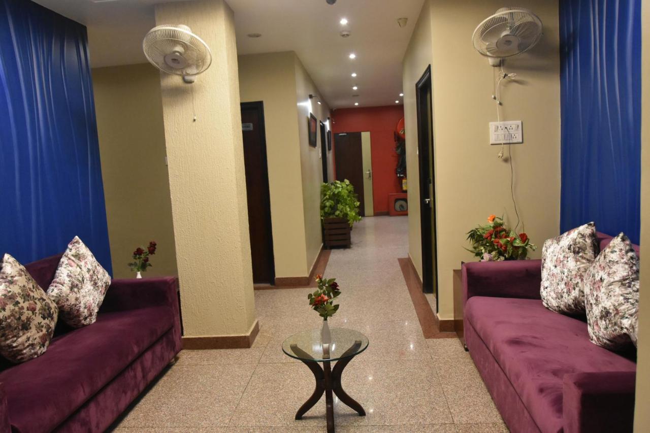 Hotel Vibhav Harsh Benares Buitenkant foto